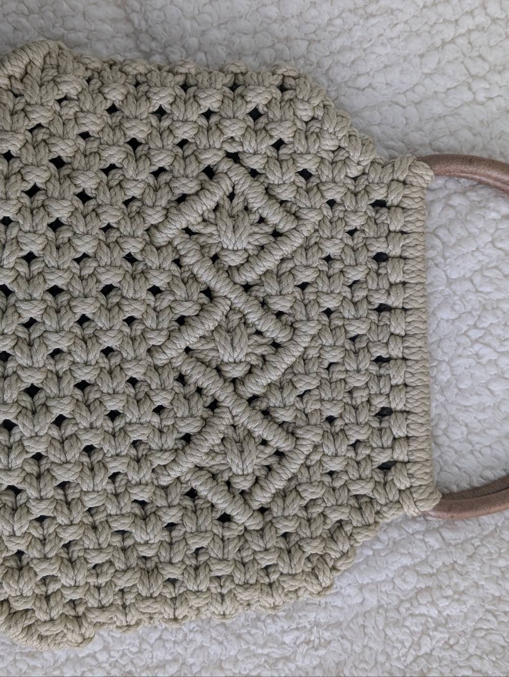 Handmade Macrame Handbag - Picture 4 of 12